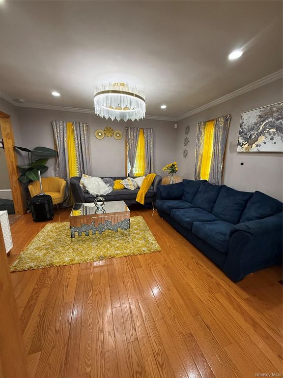 47 Franklin Street, Franklin Square, NY 11010 — photo 2