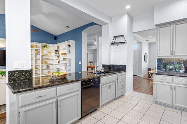 4313 Saint Jones Ct, Elk Grove, CA 95758