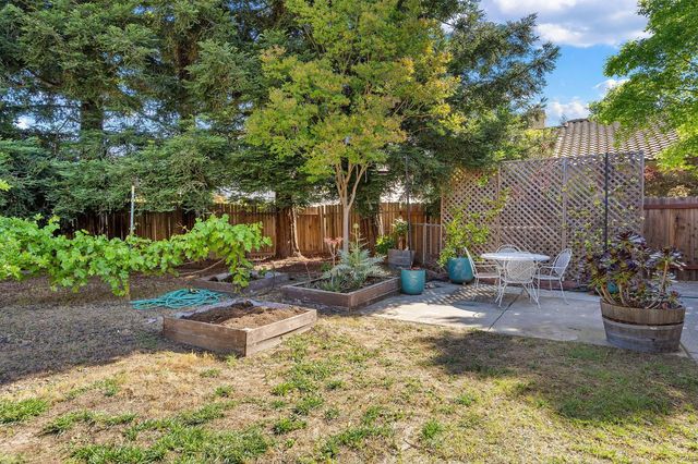 4313 Saint Jones Ct, Elk Grove, CA 95758