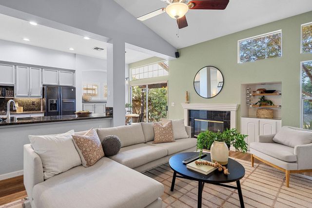 4313 Saint Jones Ct, Elk Grove, CA 95758