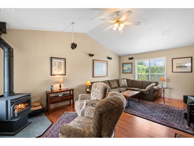 3007 N St, Vancouver, WA 98663