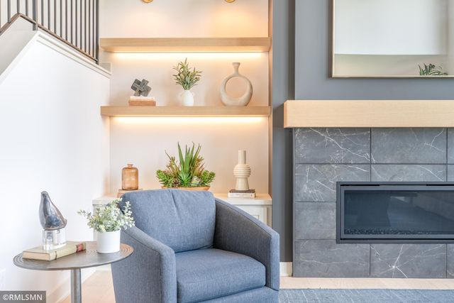 5058 Airlake Draw, Woodbury, MN 55129