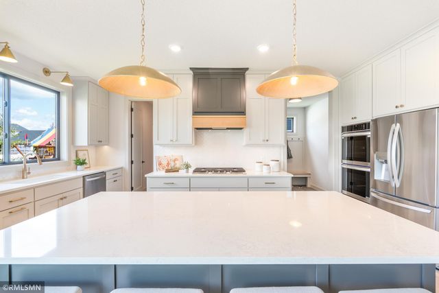 5058 Airlake Draw, Woodbury, MN 55129