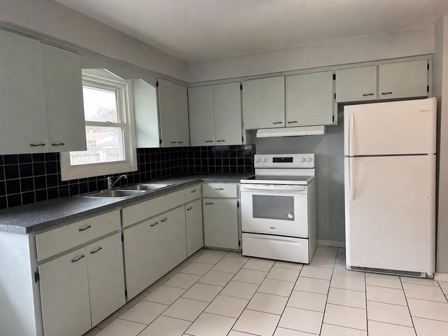 715 JOHN STREET, Menasha, WI 54952