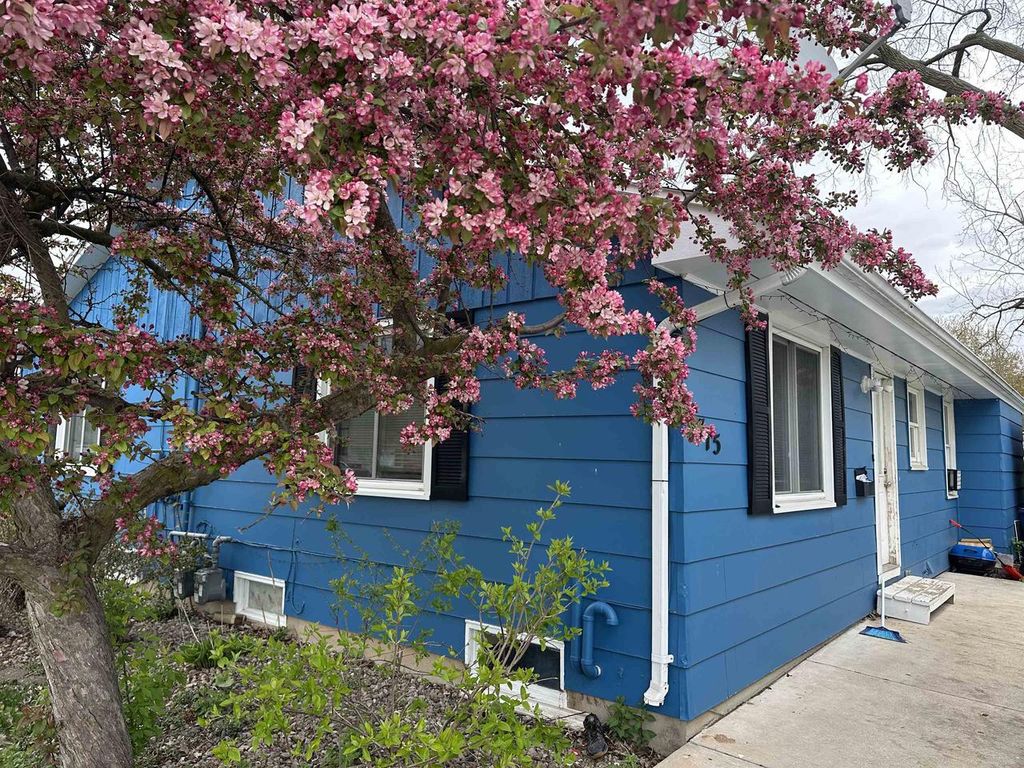 715 JOHN STREET, Menasha, WI 54952