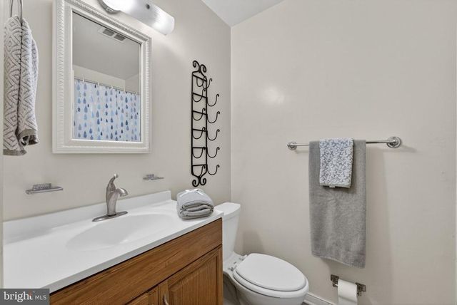 52 LEEDS CT, Warrenton, VA 20186