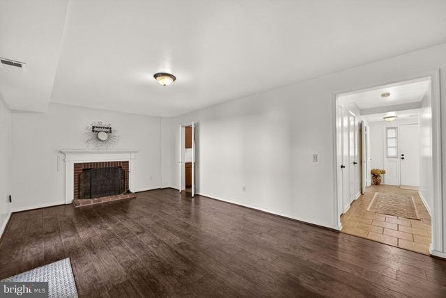 52 LEEDS CT, Warrenton, VA 20186