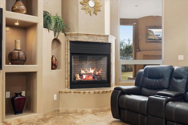 34 Haciendas Del Valle, Peralta, NM 87042