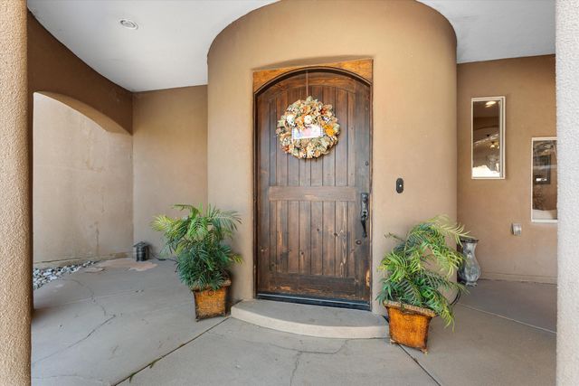 34 Haciendas Del Valle, Peralta, NM 87042