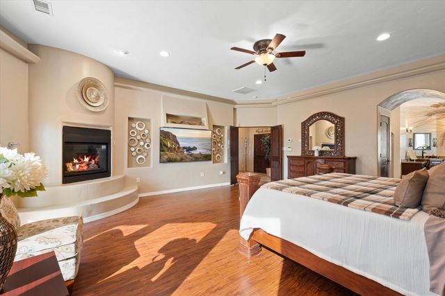 34 Haciendas Del Valle, Peralta, NM 87042