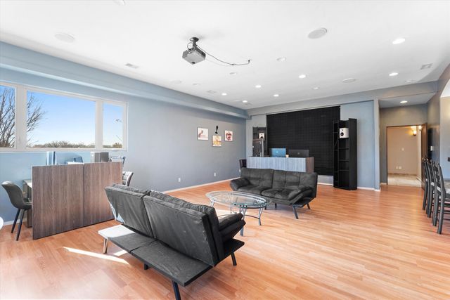 34 Haciendas Del Valle, Peralta, NM 87042