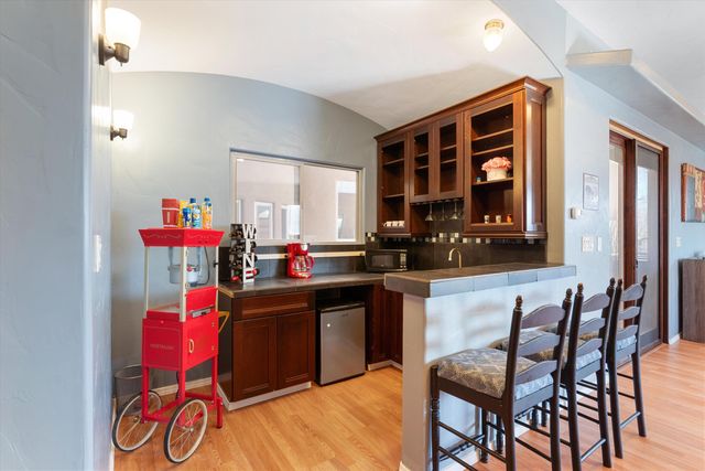 34 Haciendas Del Valle, Peralta, NM 87042