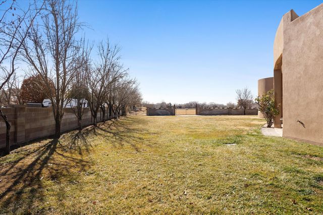 34 Haciendas Del Valle, Peralta, NM 87042