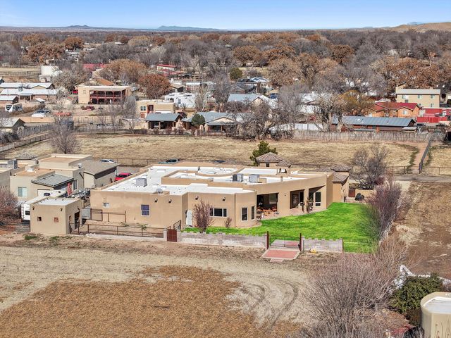 34 Haciendas Del Valle, Peralta, NM 87042