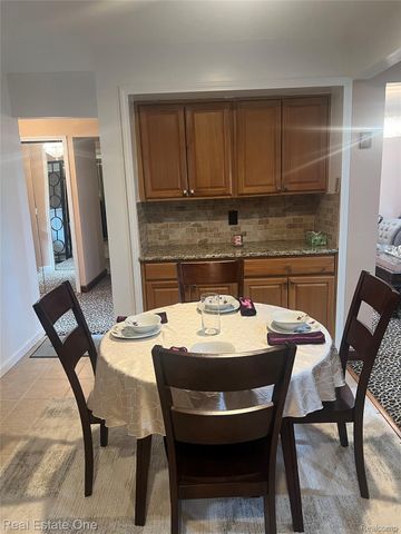 33569 Breckenridge Drive Sw, Sterling Heights, MI 48310