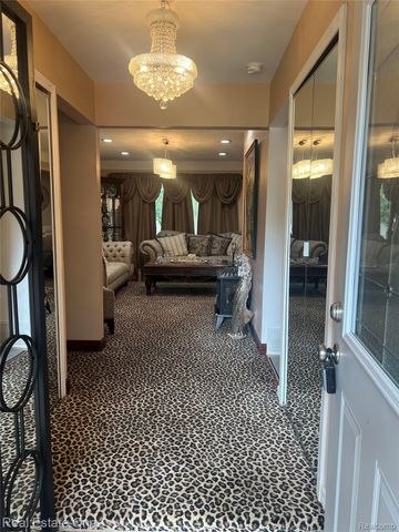 33569 Breckenridge Drive Sw, Sterling Heights, MI 48310