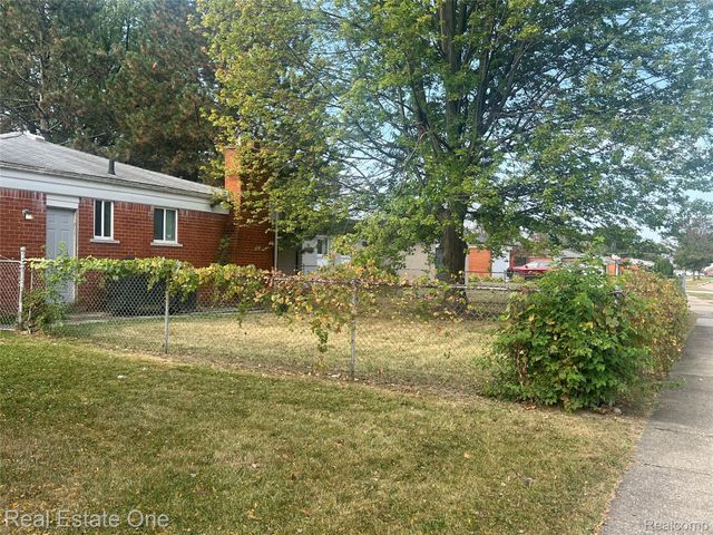 33569 Breckenridge Drive Sw, Sterling Heights, MI 48310