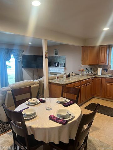 33569 Breckenridge Drive Sw, Sterling Heights, MI 48310