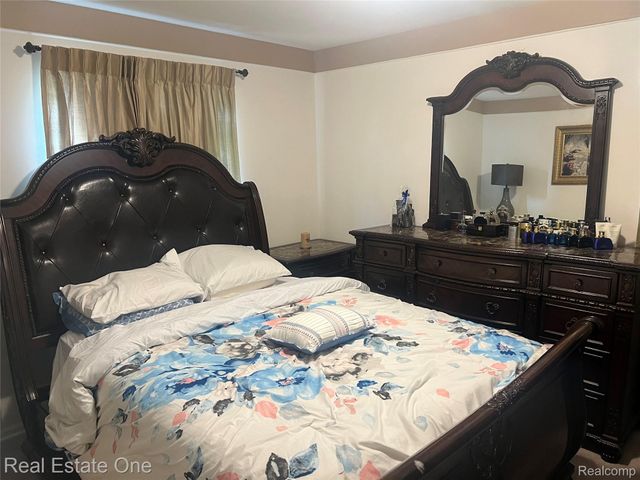 33569 Breckenridge Drive Sw, Sterling Heights, MI 48310