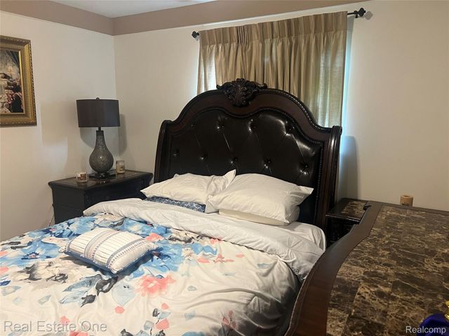 33569 Breckenridge Drive Sw, Sterling Heights, MI 48310