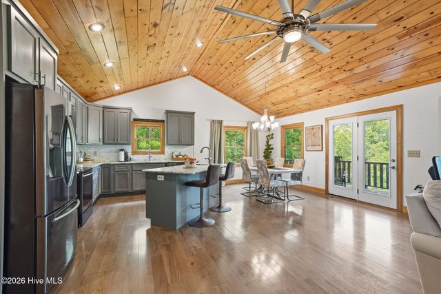 380 Bear Trail, Murphy, NC 28906