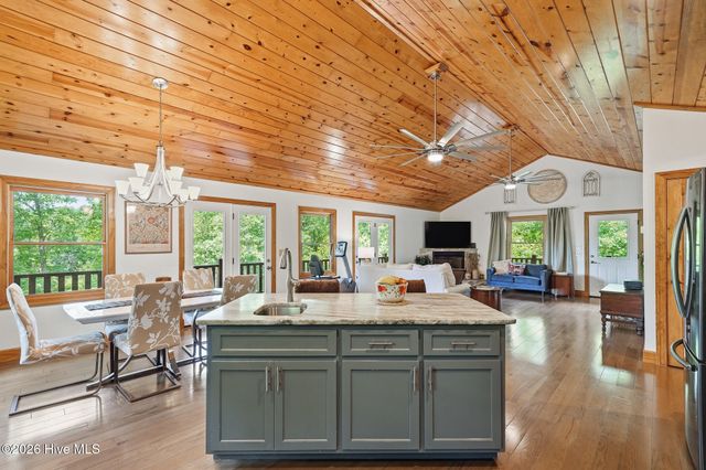 380 Bear Trail, Murphy, NC 28906