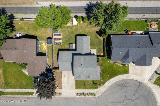3740 W Highwater DR, Post Falls, ID 83854