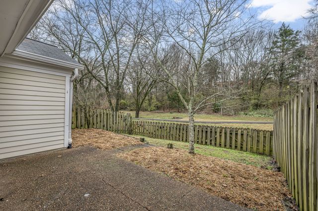261 Cana Cir, Nashville, TN 37205