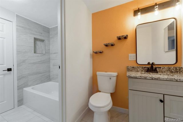 7335 E Quincy Avenue 104, Denver, CO 80237