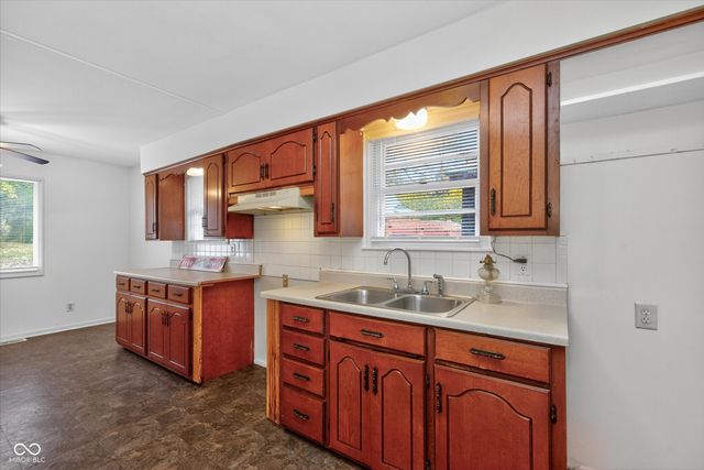 1030 W 37th Street, Indianapolis, IN 46208