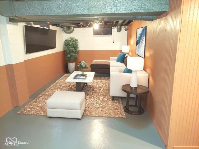 1030 W 37th Street, Indianapolis, IN 46208