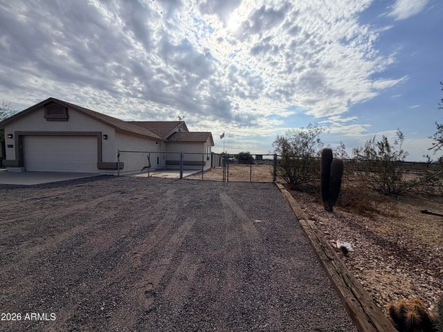 5001 N TUTHILL Road, Litchfield Park, AZ 85340