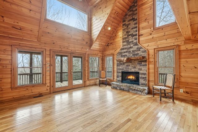 648 Stuart Mountain Road, Mineral Bluff, GA 30559