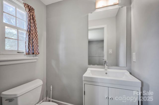 134 Birchwood Drive, Charlotte, NC 28214