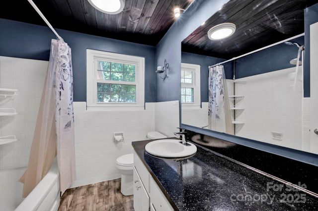134 Birchwood Drive, Charlotte, NC 28214
