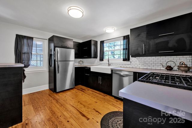 134 Birchwood Drive, Charlotte, NC 28214