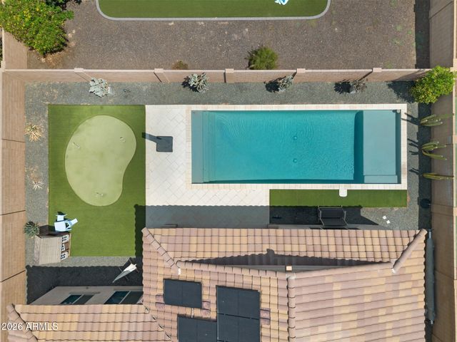 992 E PARKVIEW Drive, Gilbert, AZ 85295