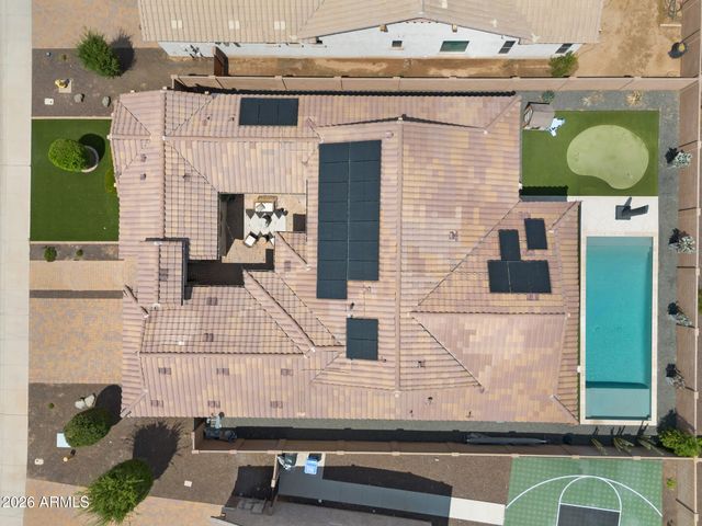 992 E PARKVIEW Drive, Gilbert, AZ 85295