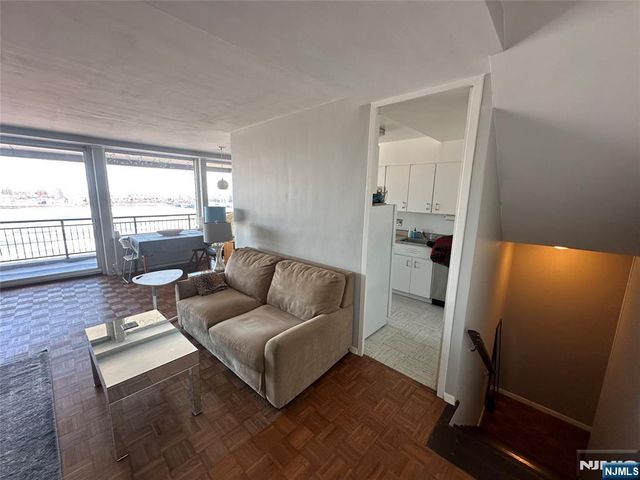 1 Horizon Road 1025, Fort Lee, NJ 07024