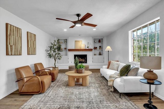 636 E Lea Terrace, Mustang, OK 73064