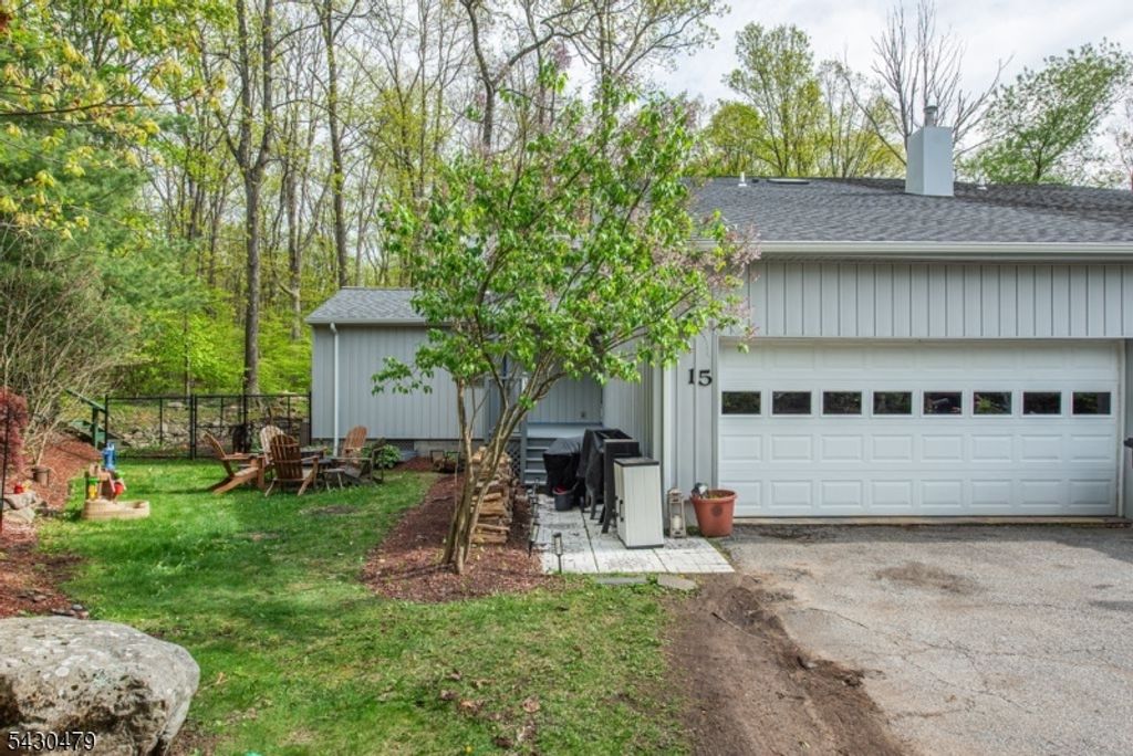 15 Christy Ln Left, Sparta Twp., NJ 07871