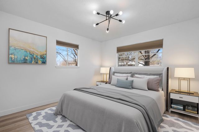 1305 S Prince Lane, Springfield, MO 65804