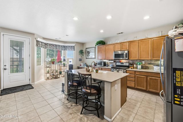 44853 Normandy Lane, Lancaster, CA 93536