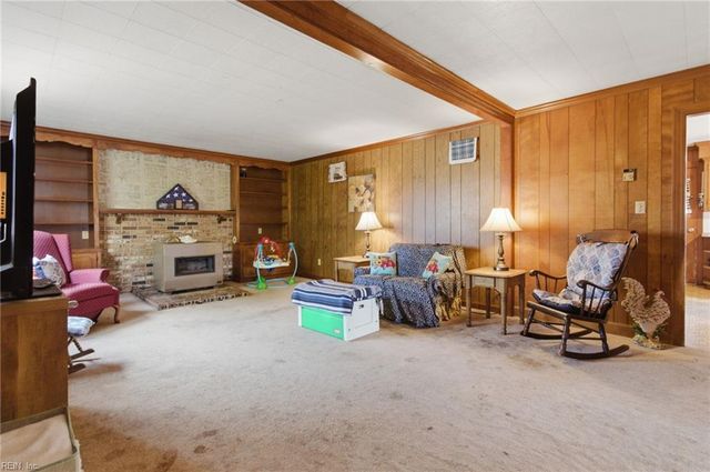 33247 Boothe RD, Ivor, VA 23866