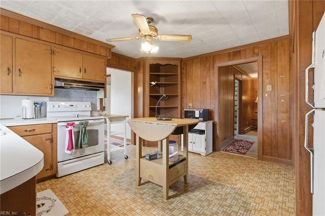 33247 Boothe RD, Ivor, VA 23866