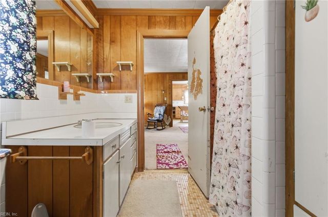 33247 Boothe RD, Ivor, VA 23866