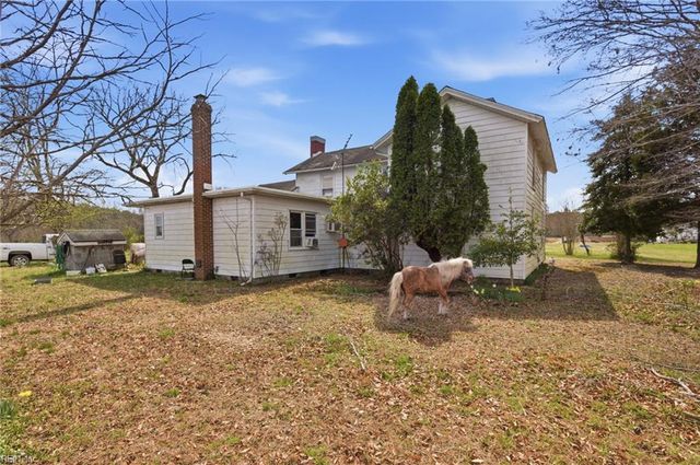 33247 Boothe RD, Ivor, VA 23866