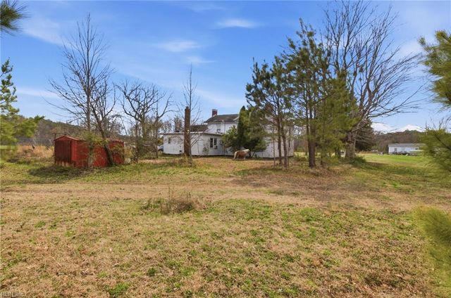 33247 Boothe RD, Ivor, VA 23866