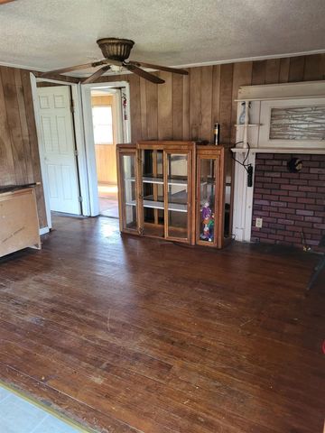 301 S Texas Avenue, Chesnee, SC 29323