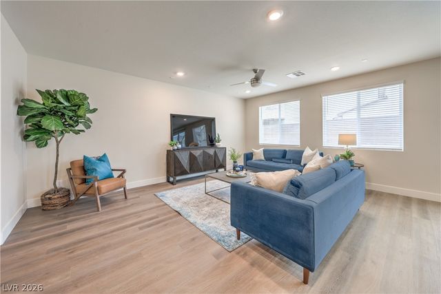 7617 Gage Falls Lane, North Las Vegas, NV 89084